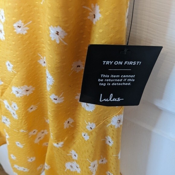 Lulu's Carefree Cutie Yellow Floral Print Tie Strap mini dress NWT size XS - Picture 12 of 13